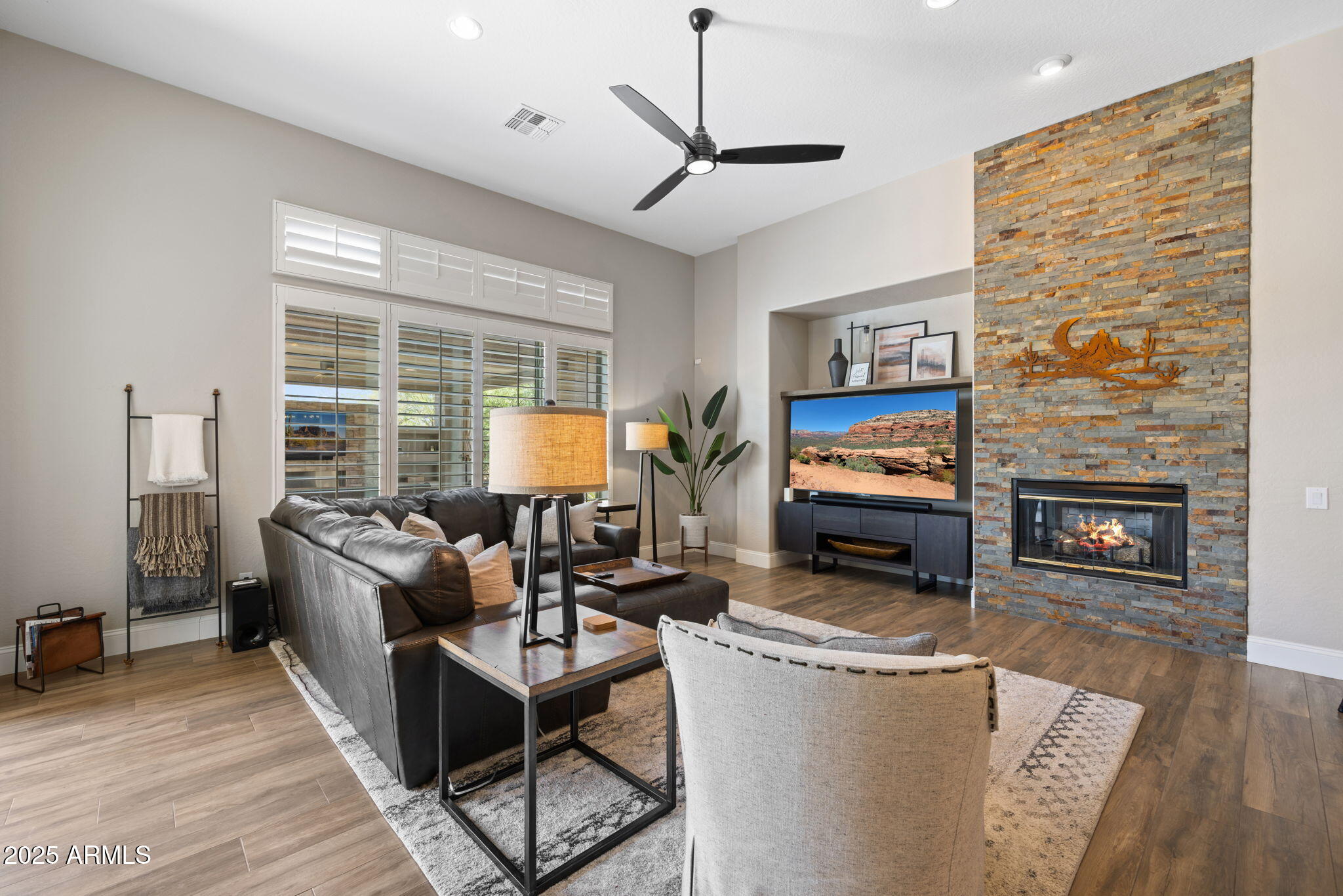 41714 N SIGNAL HILL Court