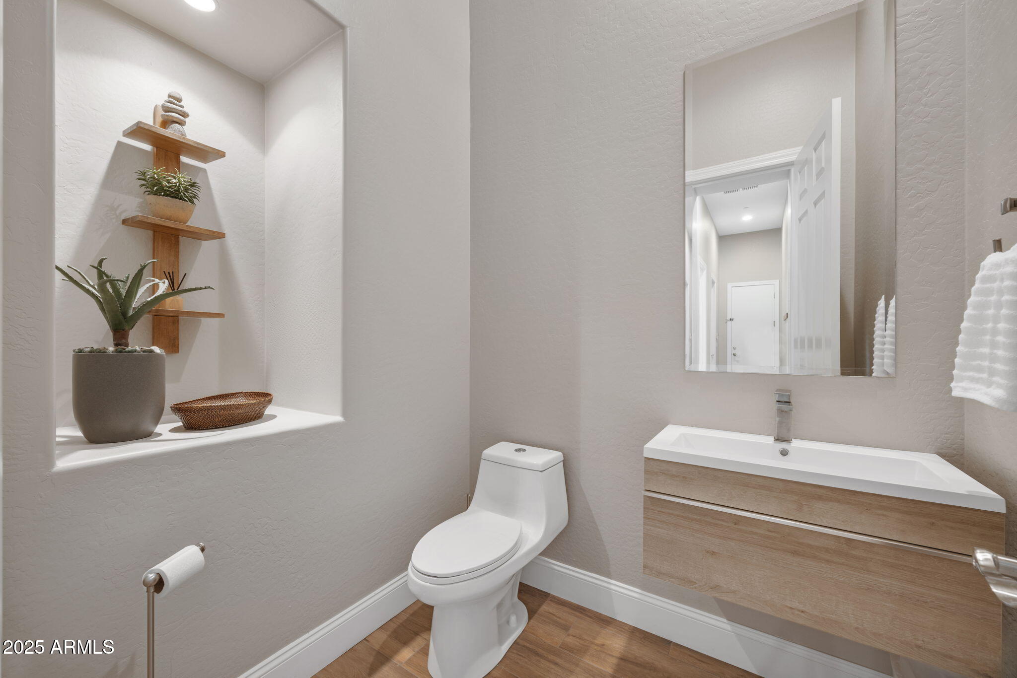 41714 N SIGNAL HILL Court