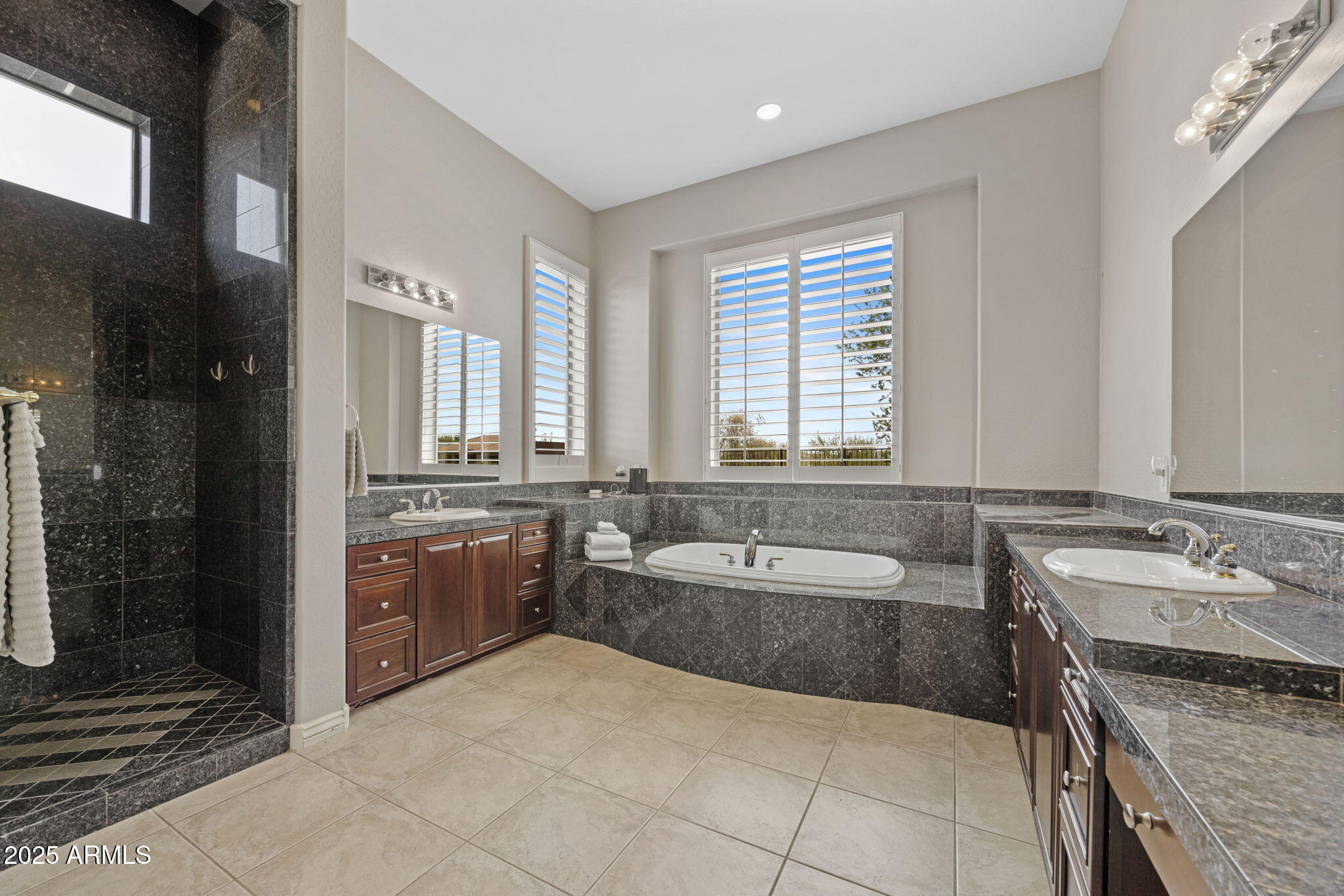 41714 N SIGNAL HILL Court