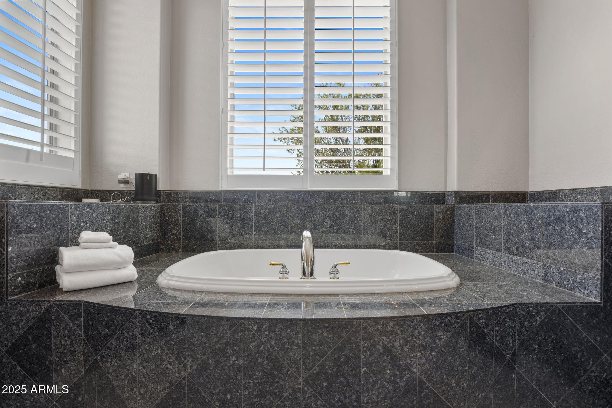 41714 N SIGNAL HILL Court