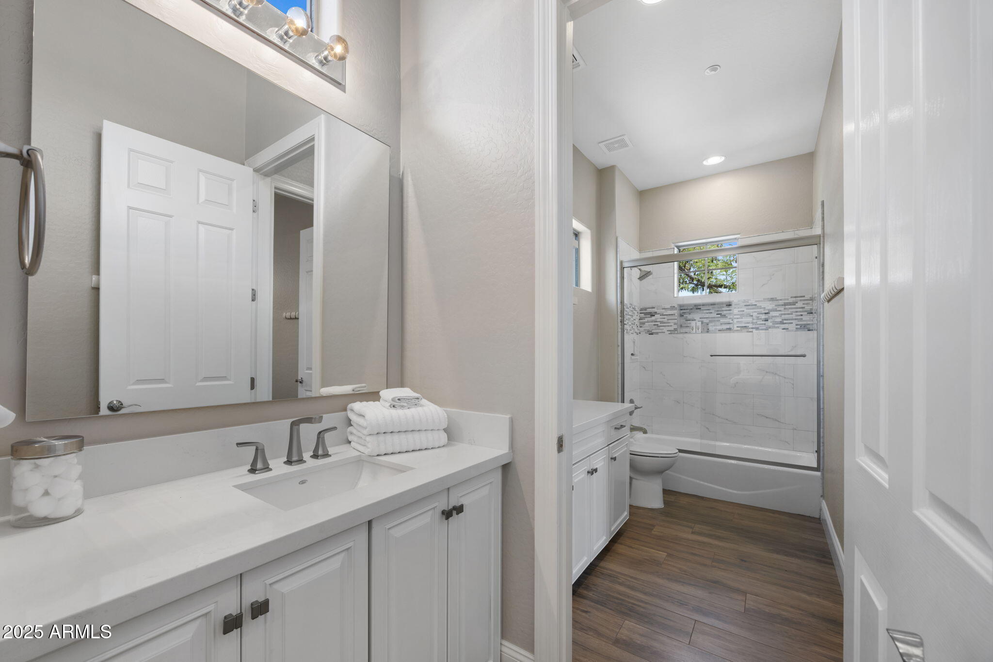 41714 N SIGNAL HILL Court