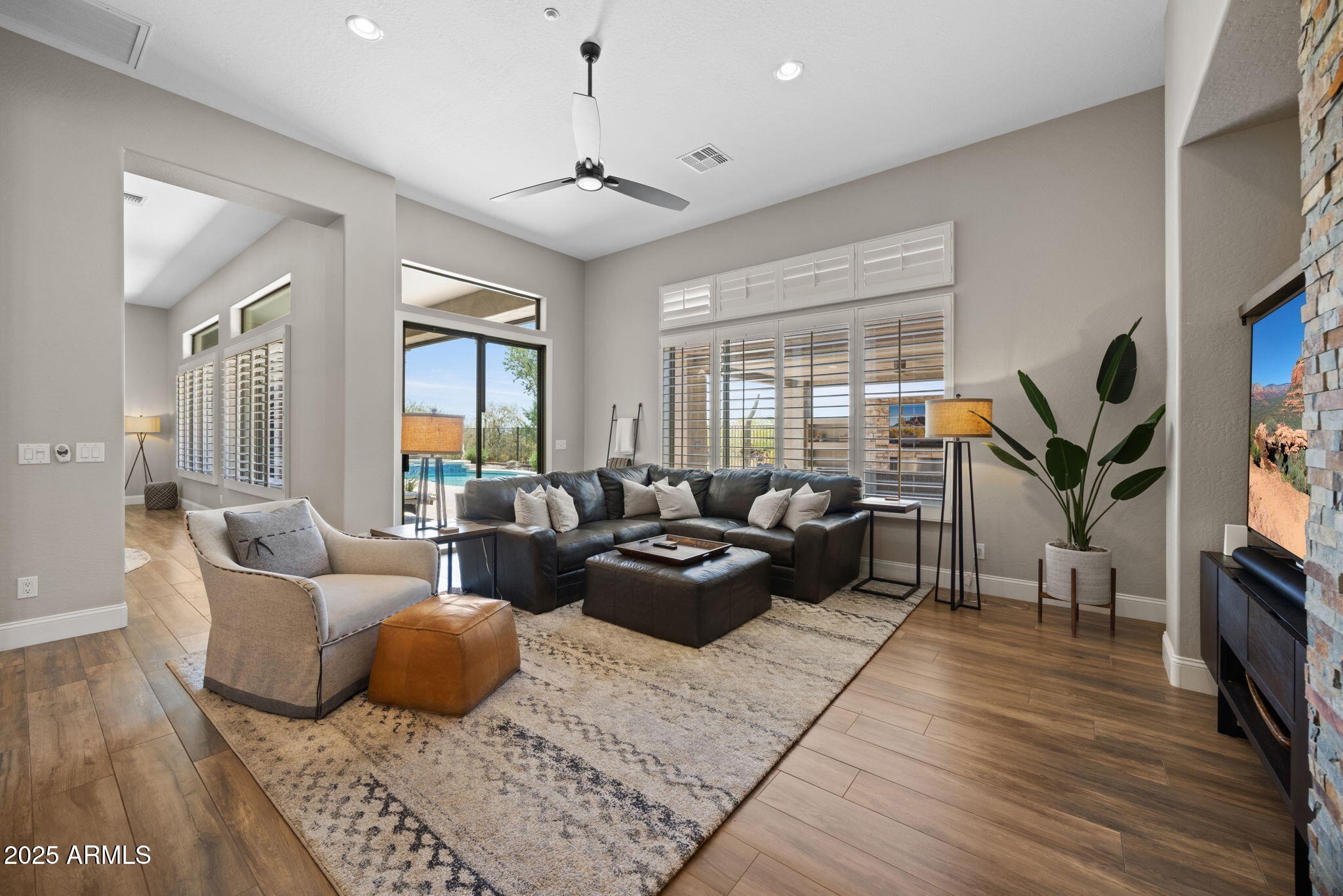 41714 N SIGNAL HILL Court