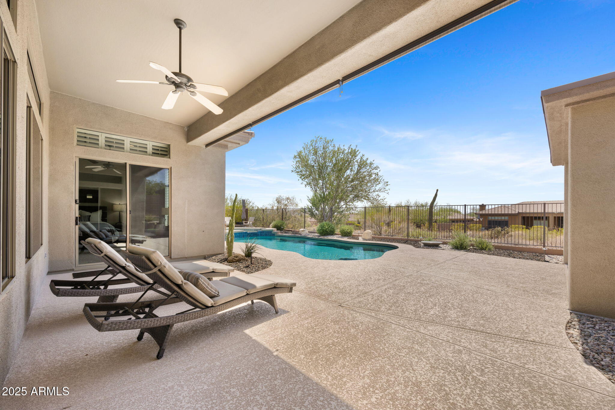 41714 N SIGNAL HILL Court