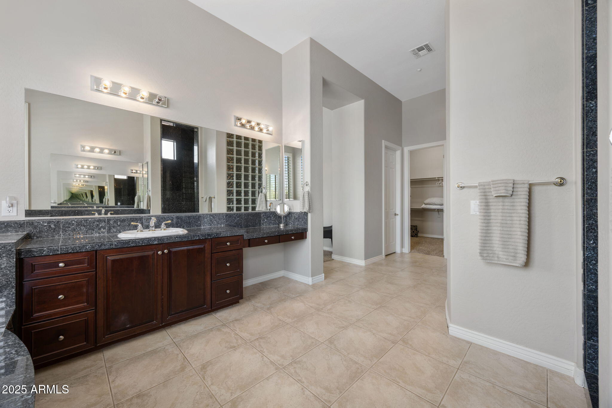 41714 N SIGNAL HILL Court