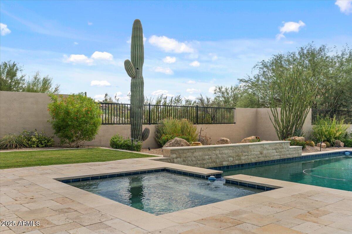 37093 N WINDING WASH Trail