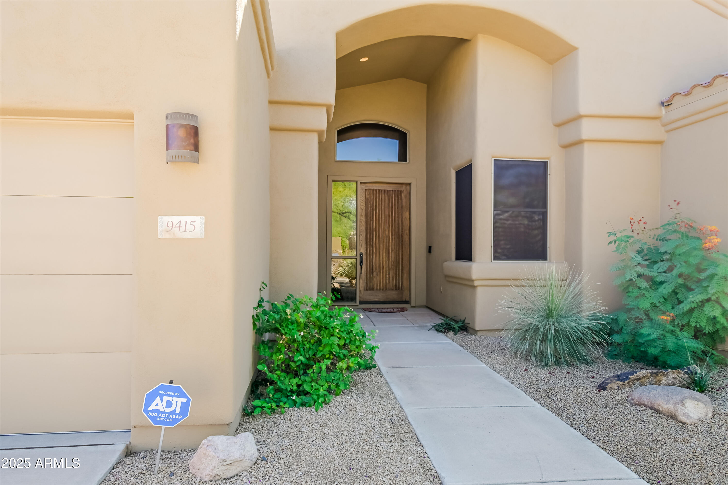 9415 E Gamble Lane