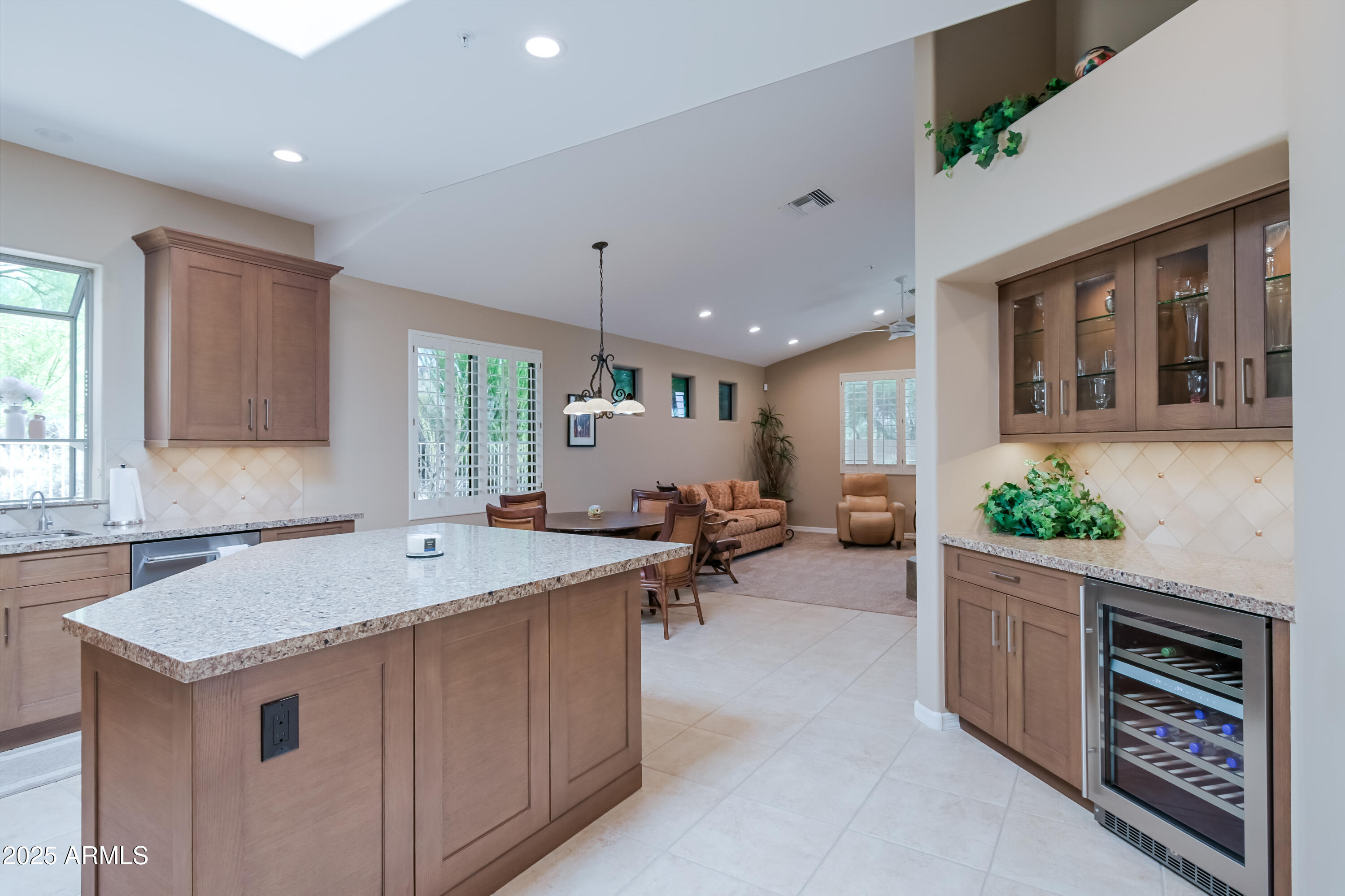 9415 E Gamble Lane