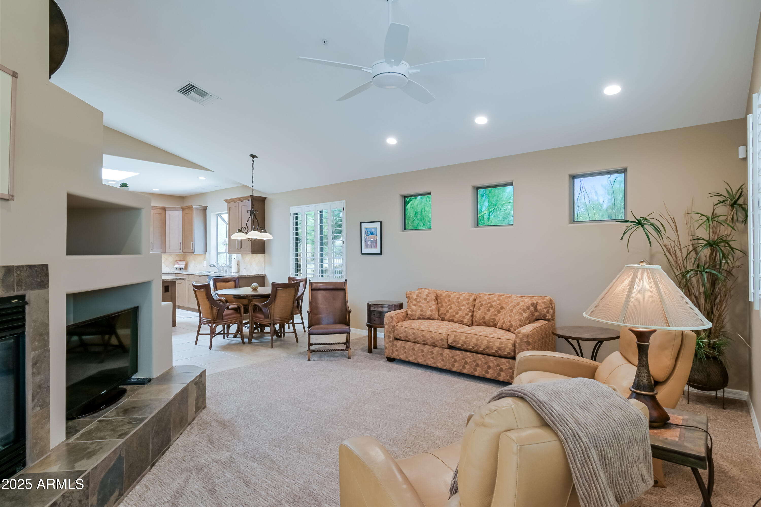 9415 E Gamble Lane