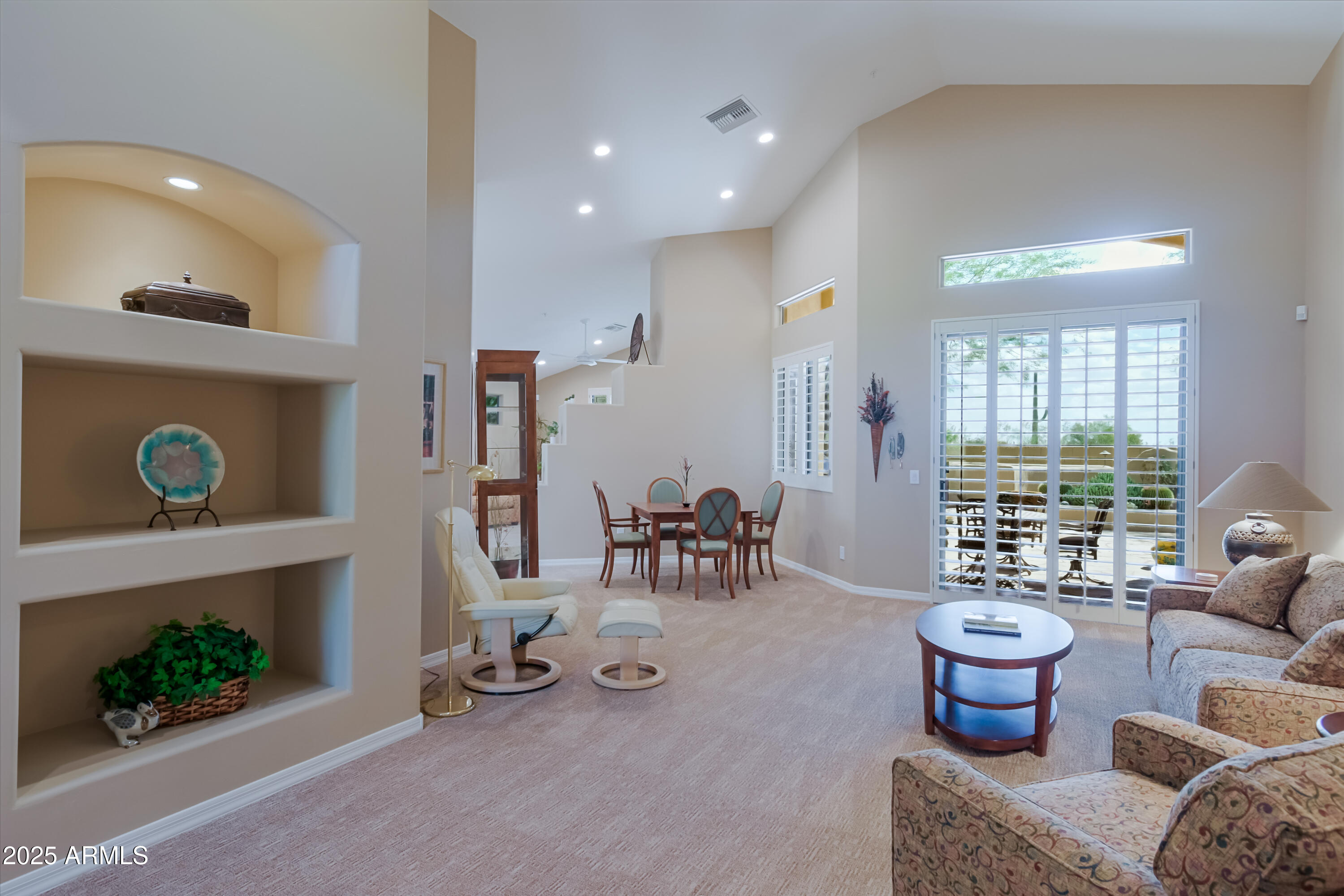9415 E Gamble Lane