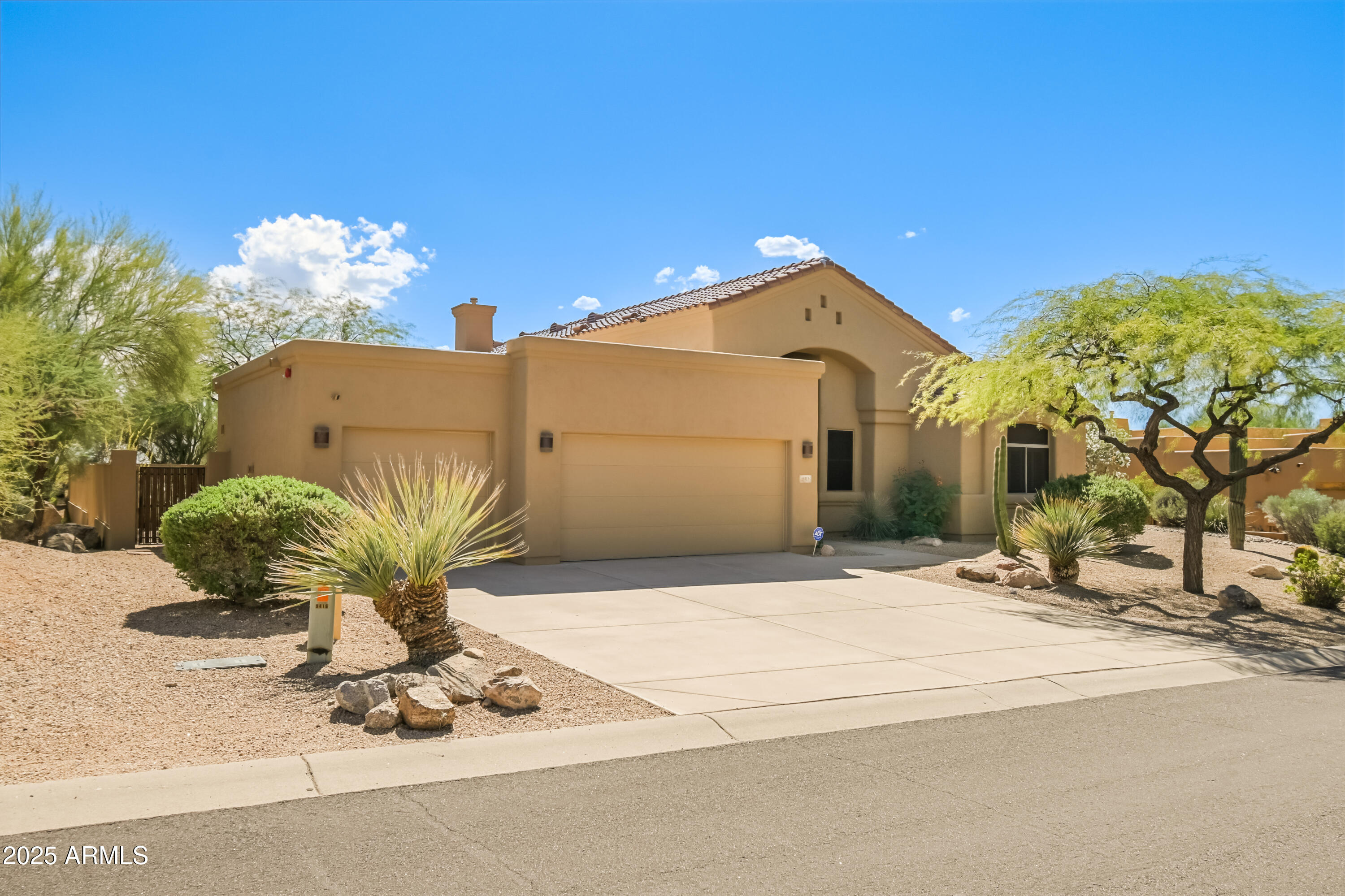 9415 E Gamble Lane