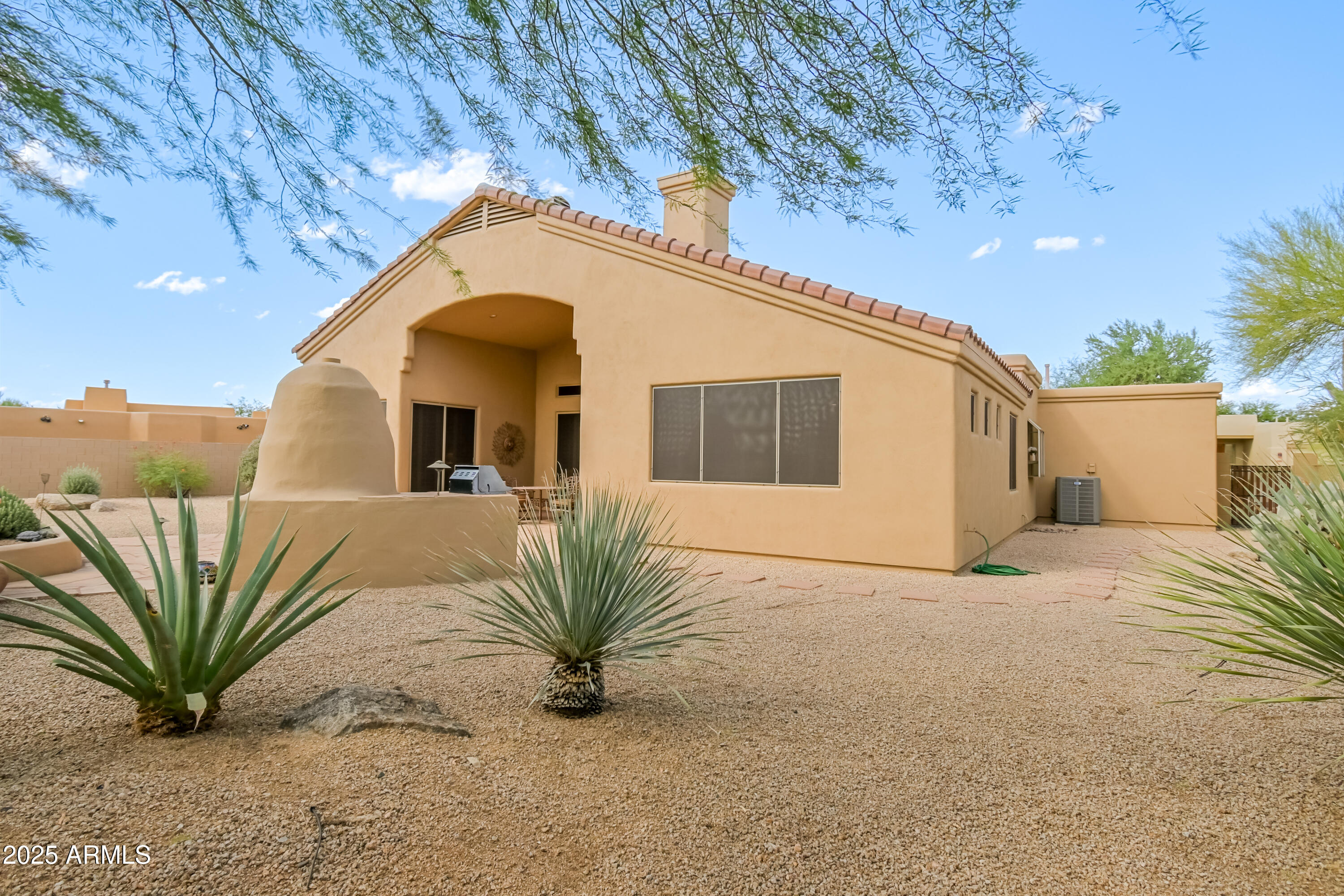 9415 E Gamble Lane
