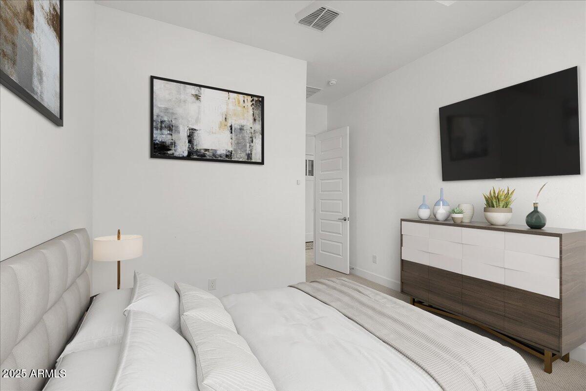 2513 E PLEASANT Lane