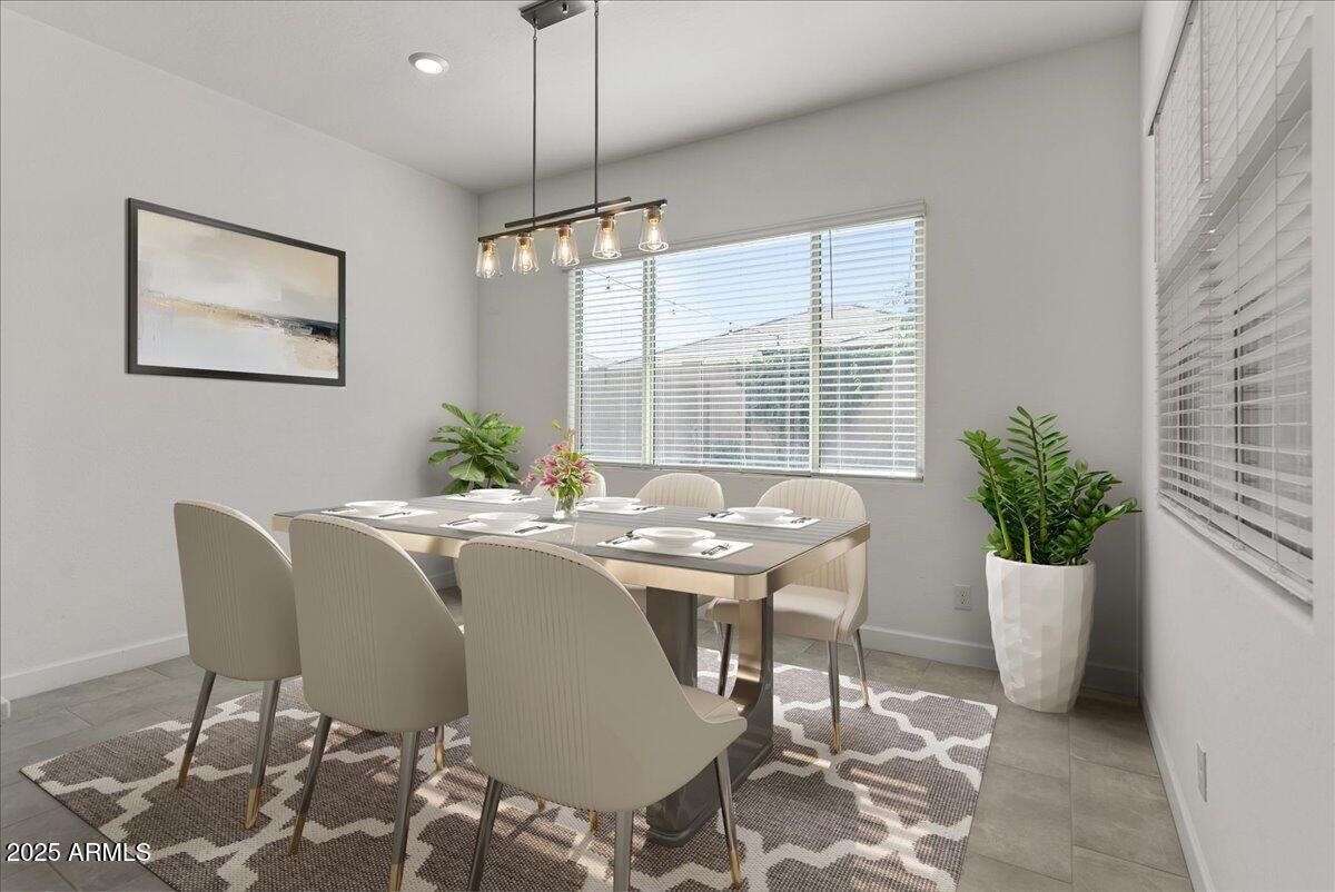 2513 E PLEASANT Lane