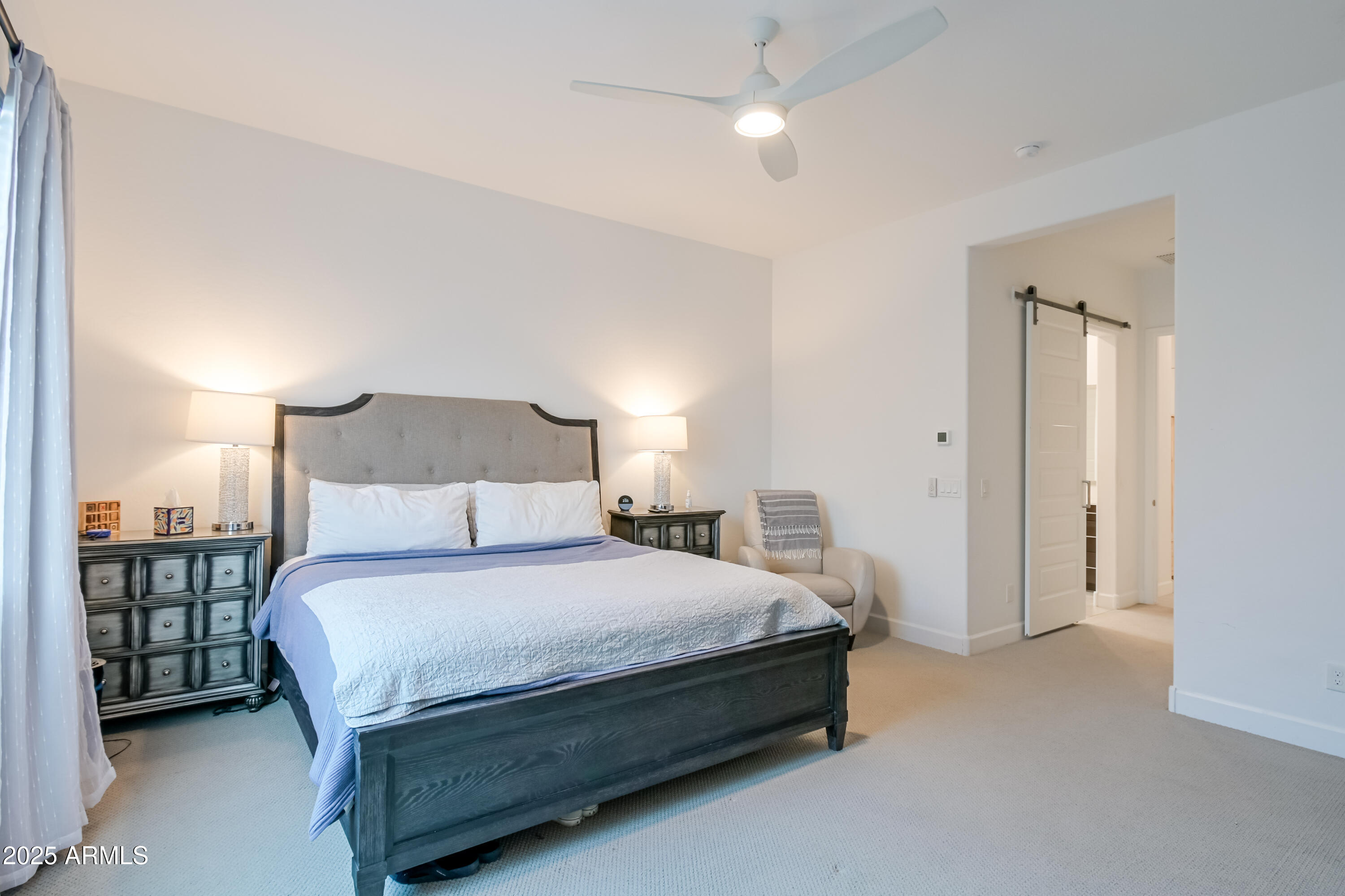 2513 E PLEASANT Lane