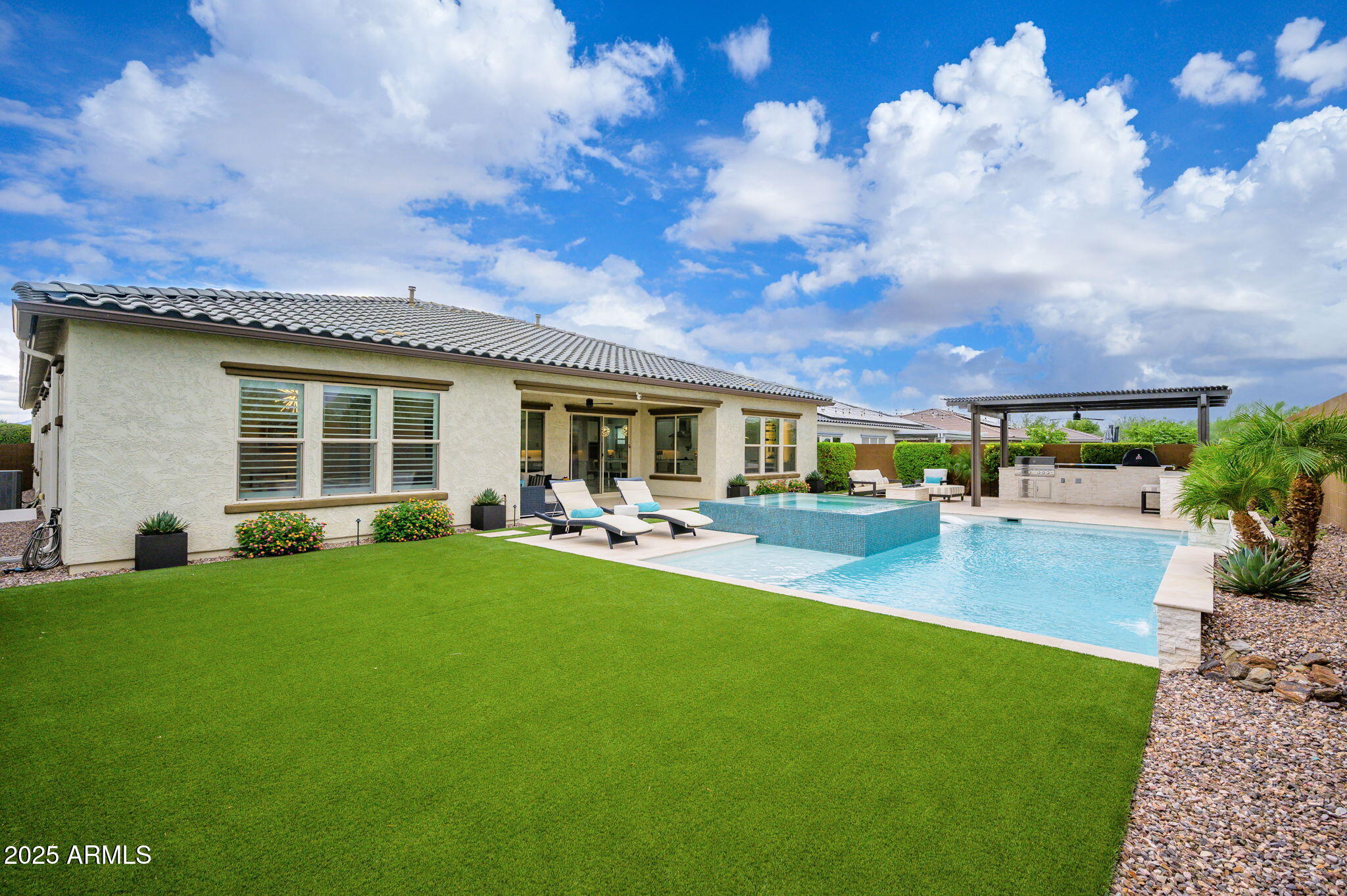 22618 N CAVE BUTTE Street