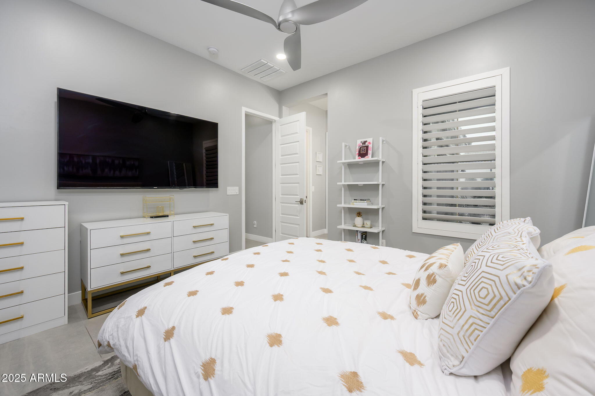 22618 N CAVE BUTTE Street