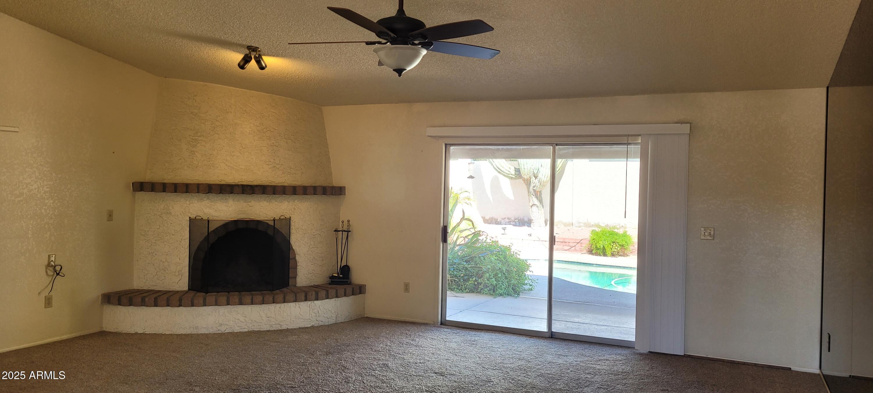 3158 W Marconi Avenue