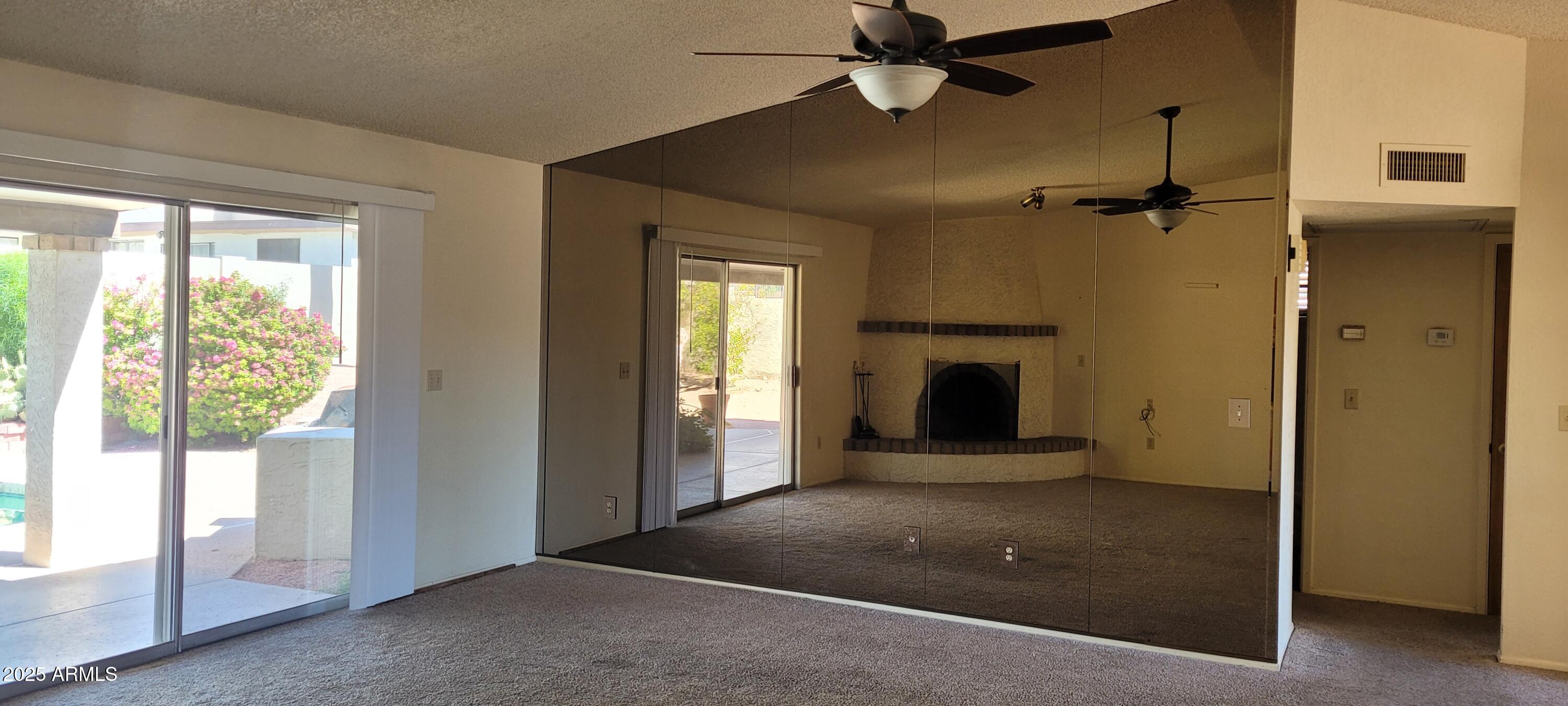 3158 W Marconi Avenue