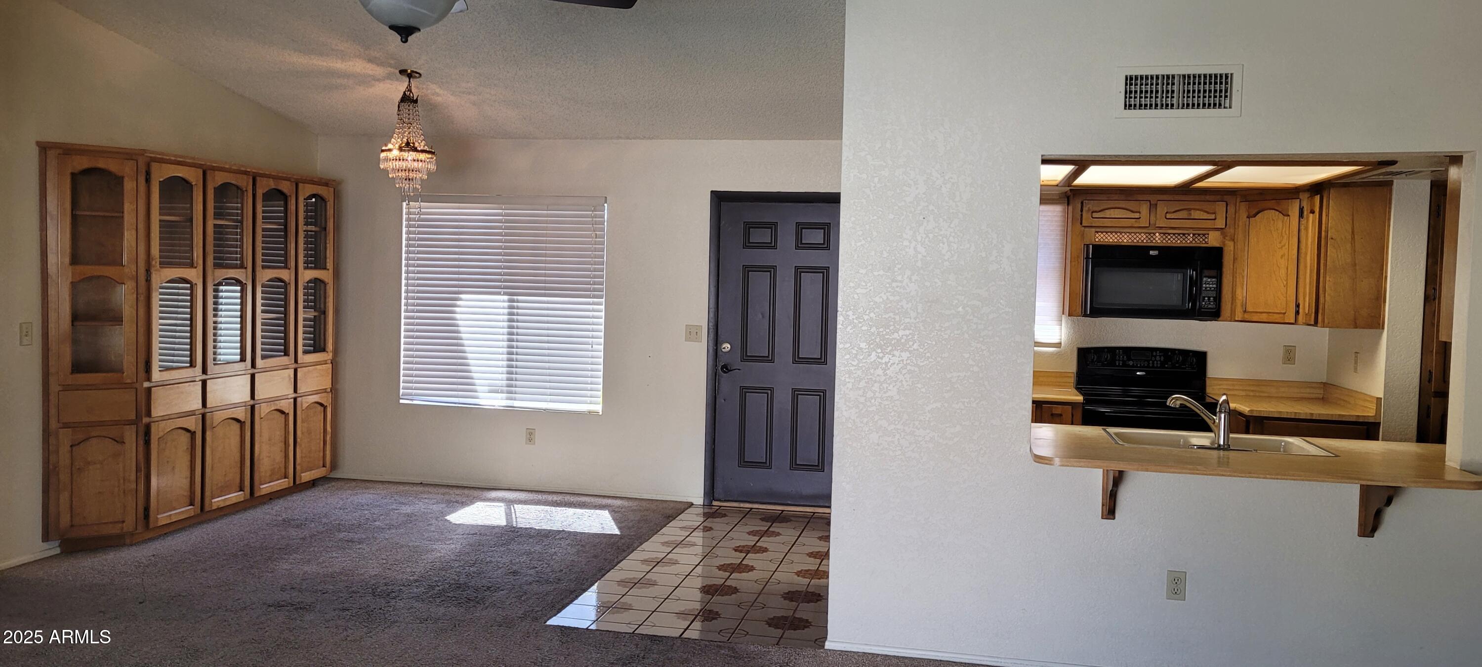 3158 W Marconi Avenue