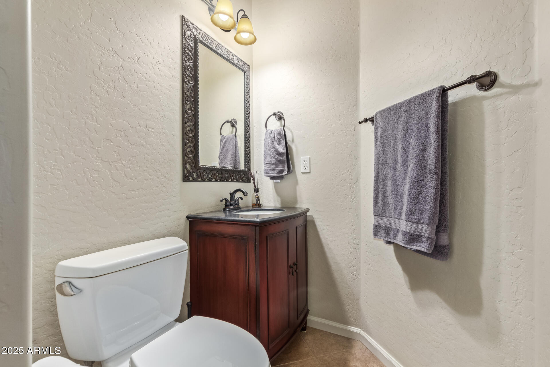 4616 W WHISPERING WIND Drive