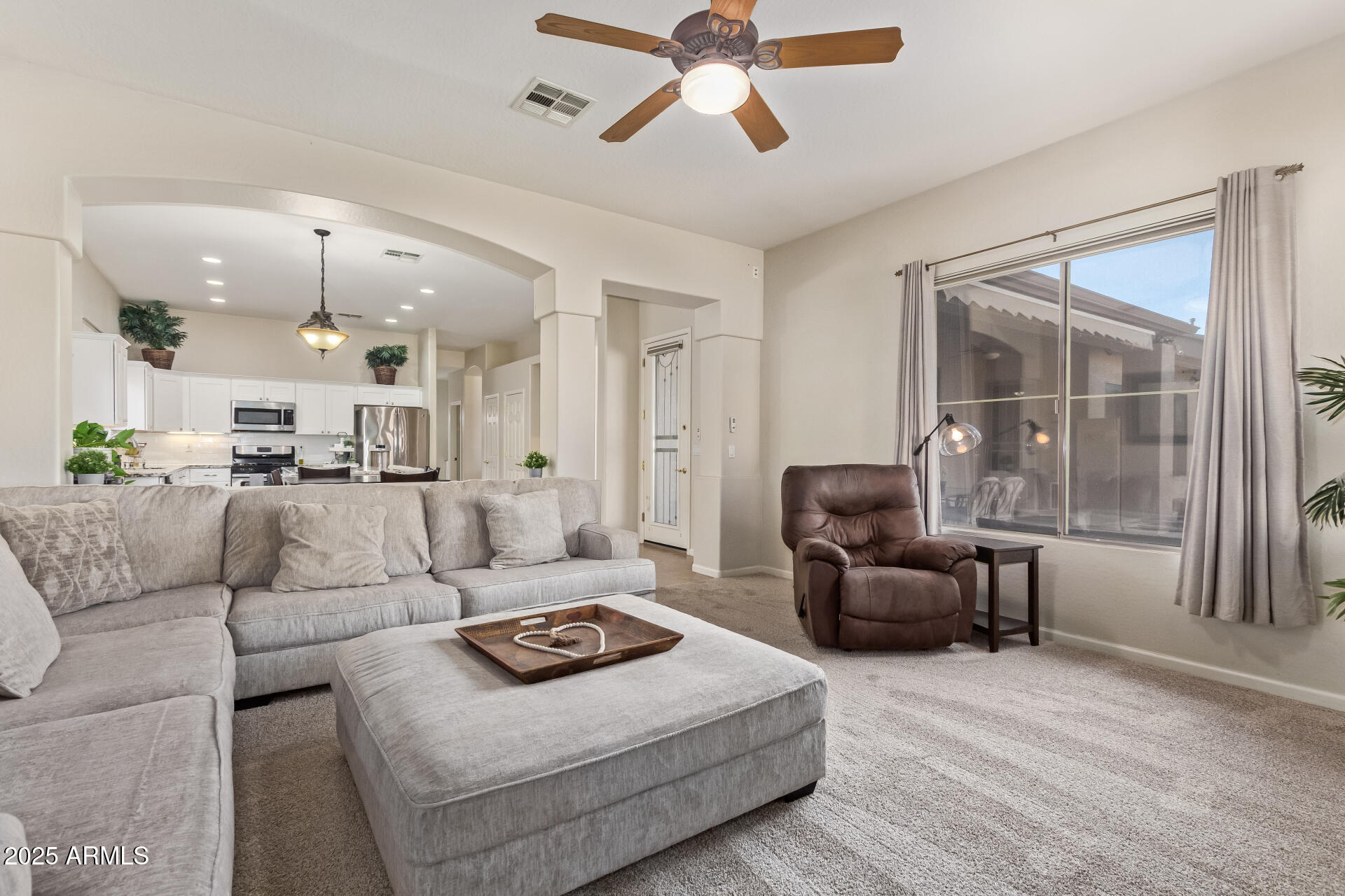 4616 W WHISPERING WIND Drive