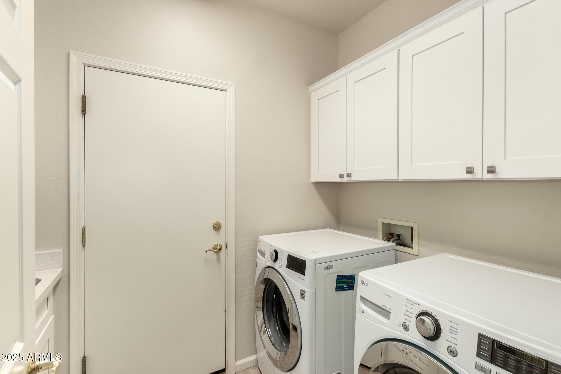 4616 W WHISPERING WIND Drive