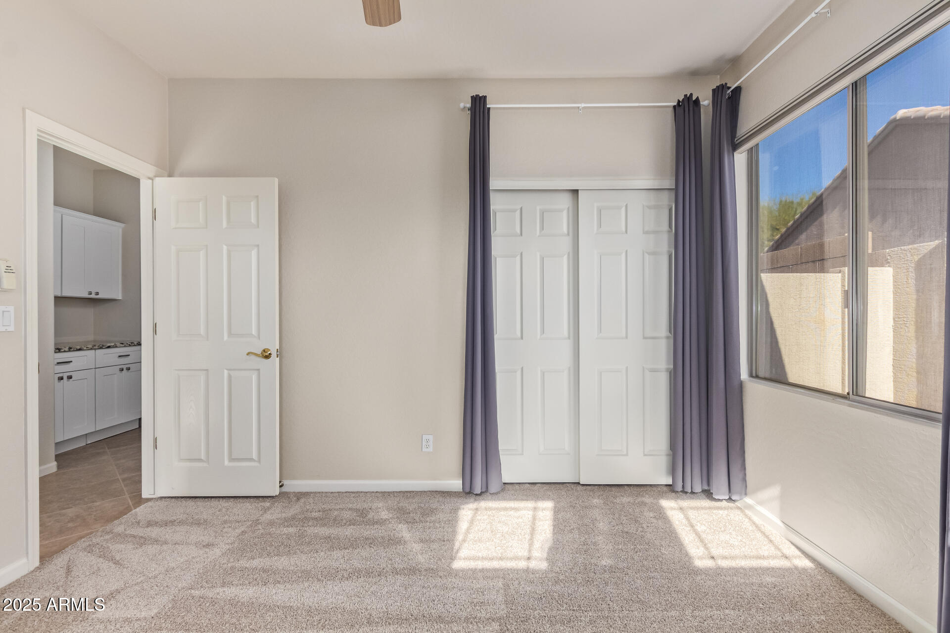 4616 W WHISPERING WIND Drive