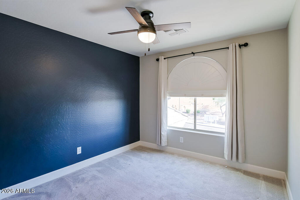 2712 E QUIET HOLLOW Lane