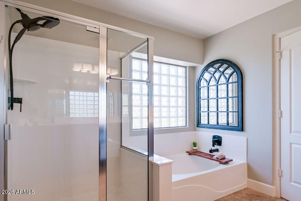 2712 E QUIET HOLLOW Lane