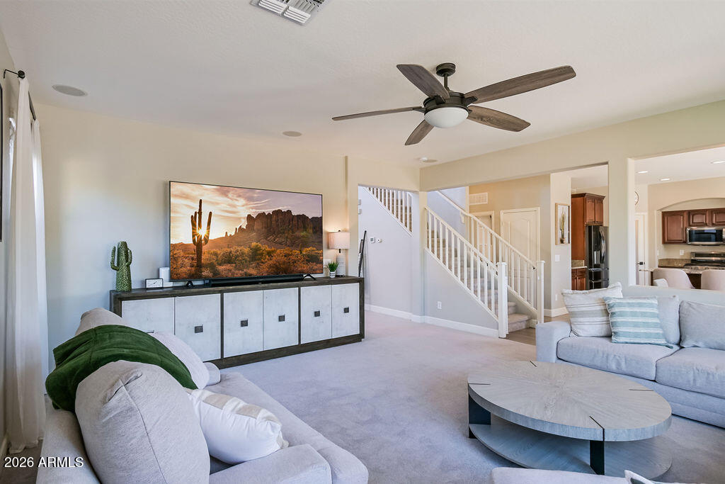 2712 E QUIET HOLLOW Lane