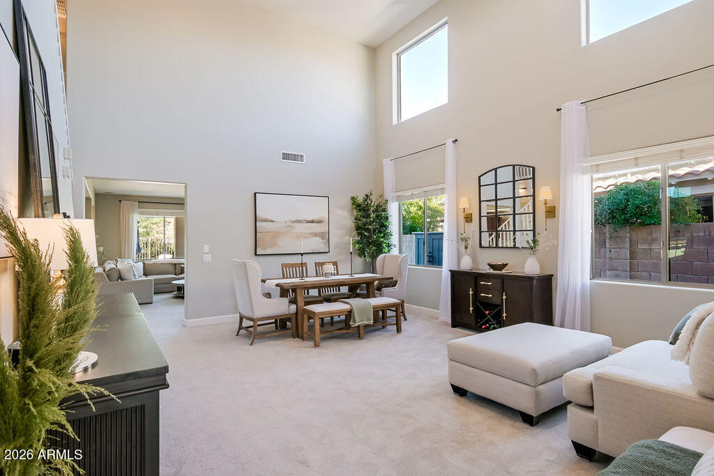 2712 E QUIET HOLLOW Lane