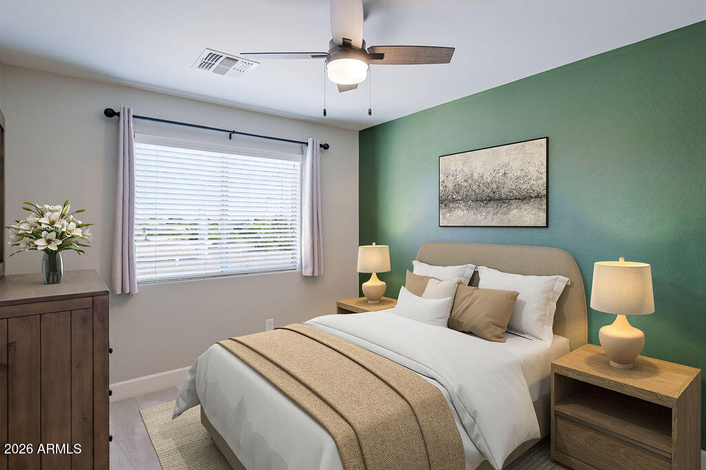 2712 E QUIET HOLLOW Lane