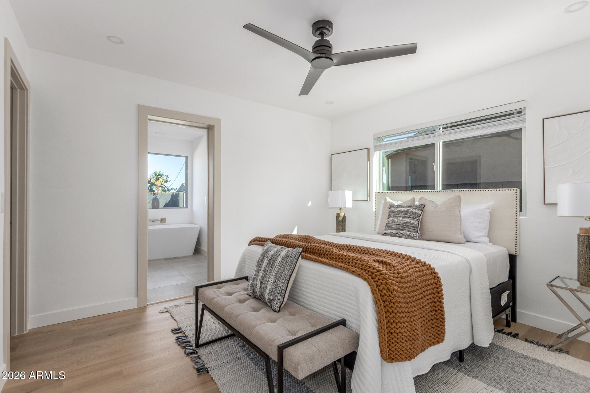 3934 E SAHUARO Drive