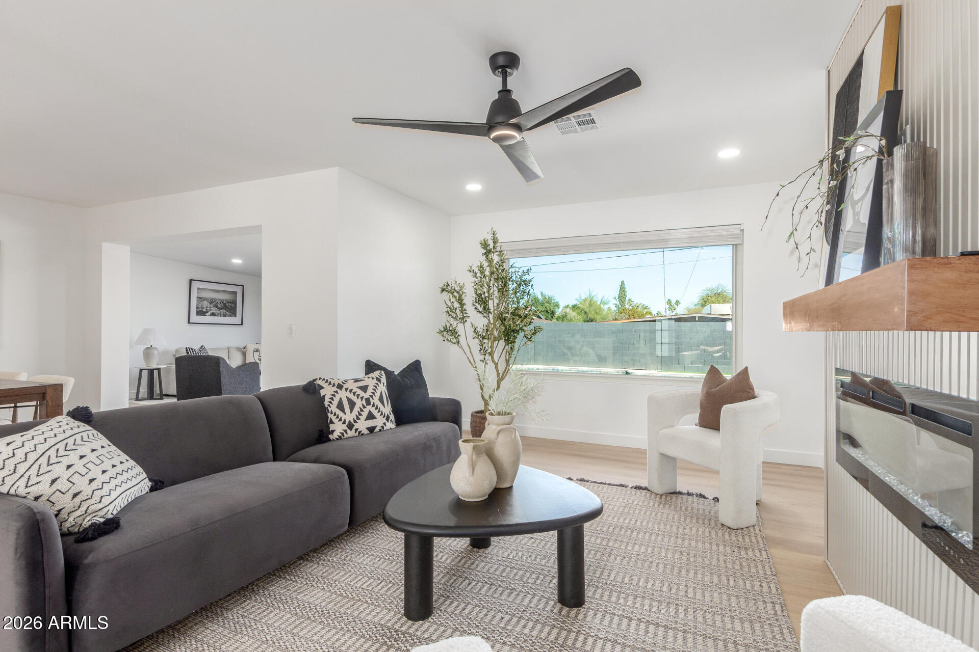 3934 E SAHUARO Drive