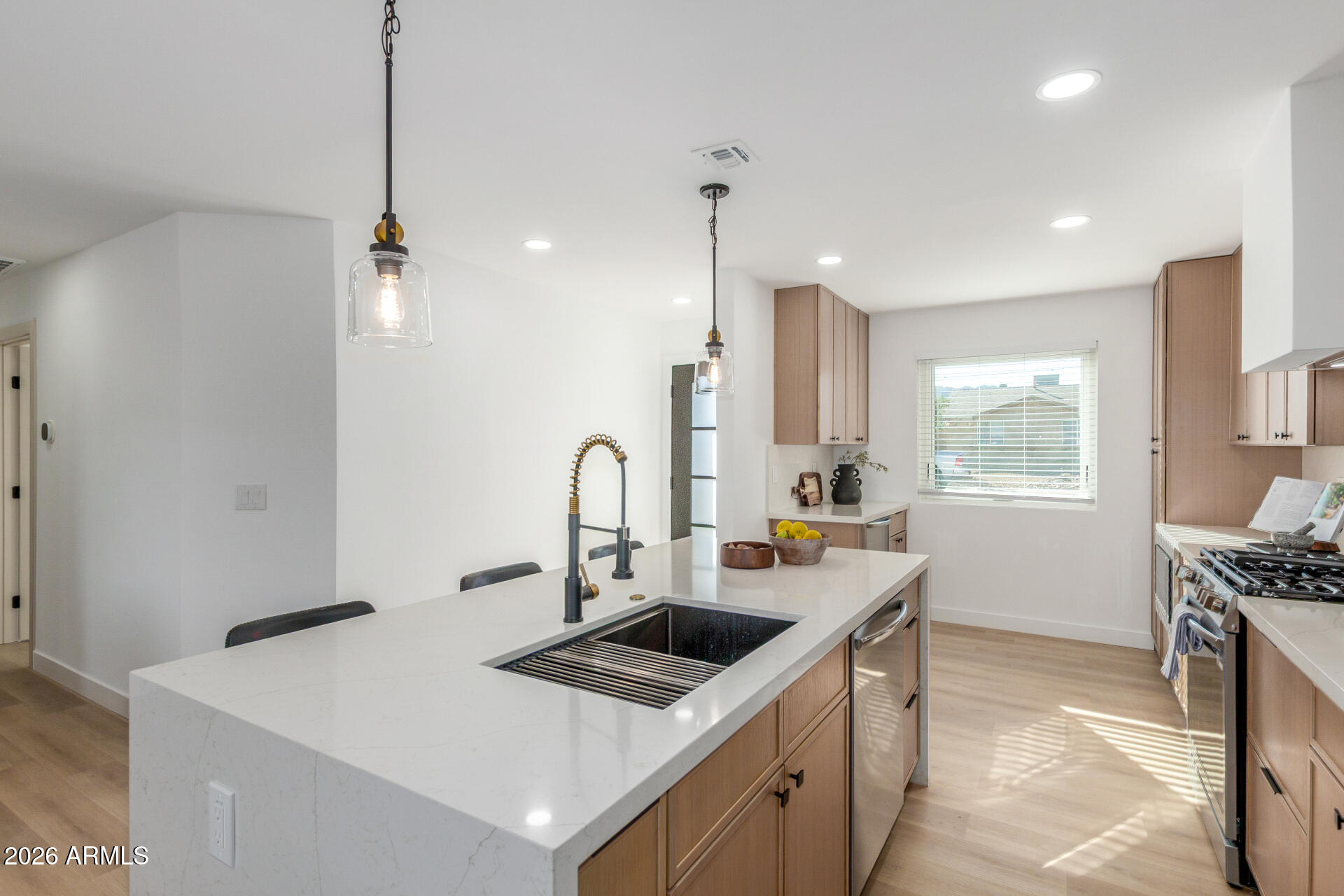 3934 E SAHUARO Drive