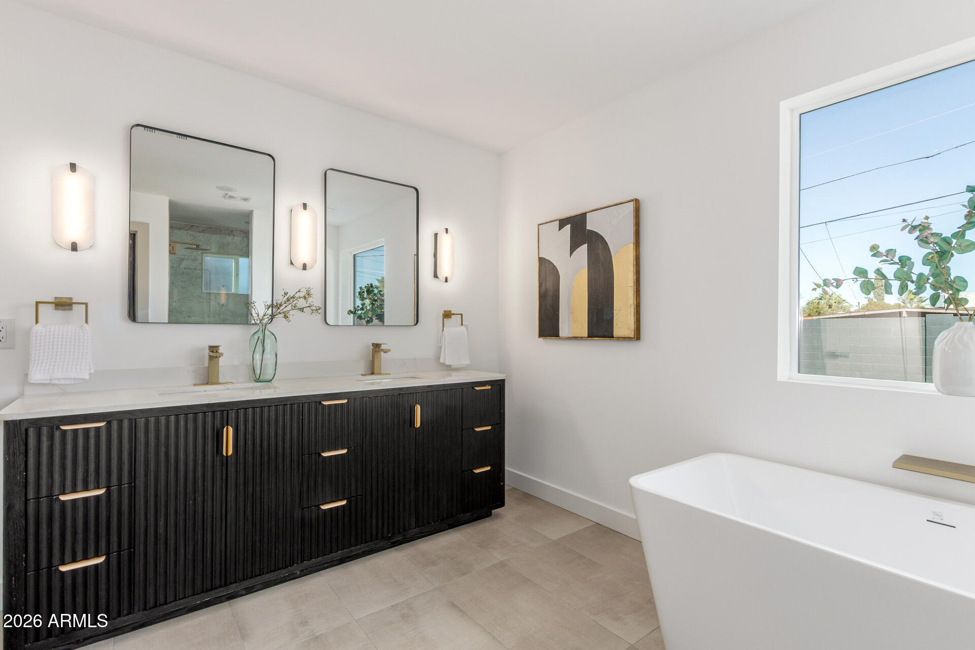 3934 E SAHUARO Drive