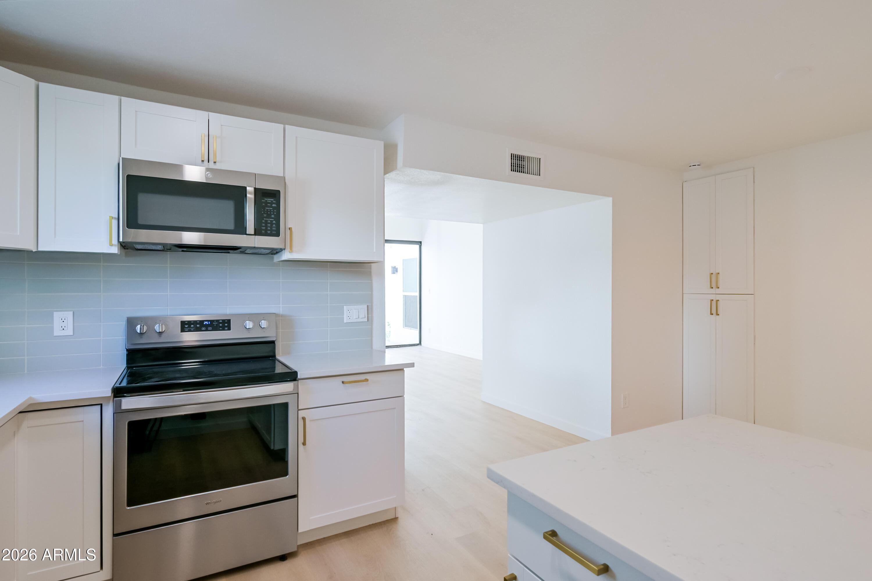 16041 N 31st Street 12