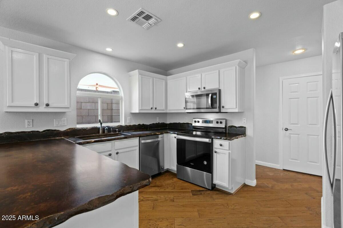 7650 E WILLIAMS Drive 1038