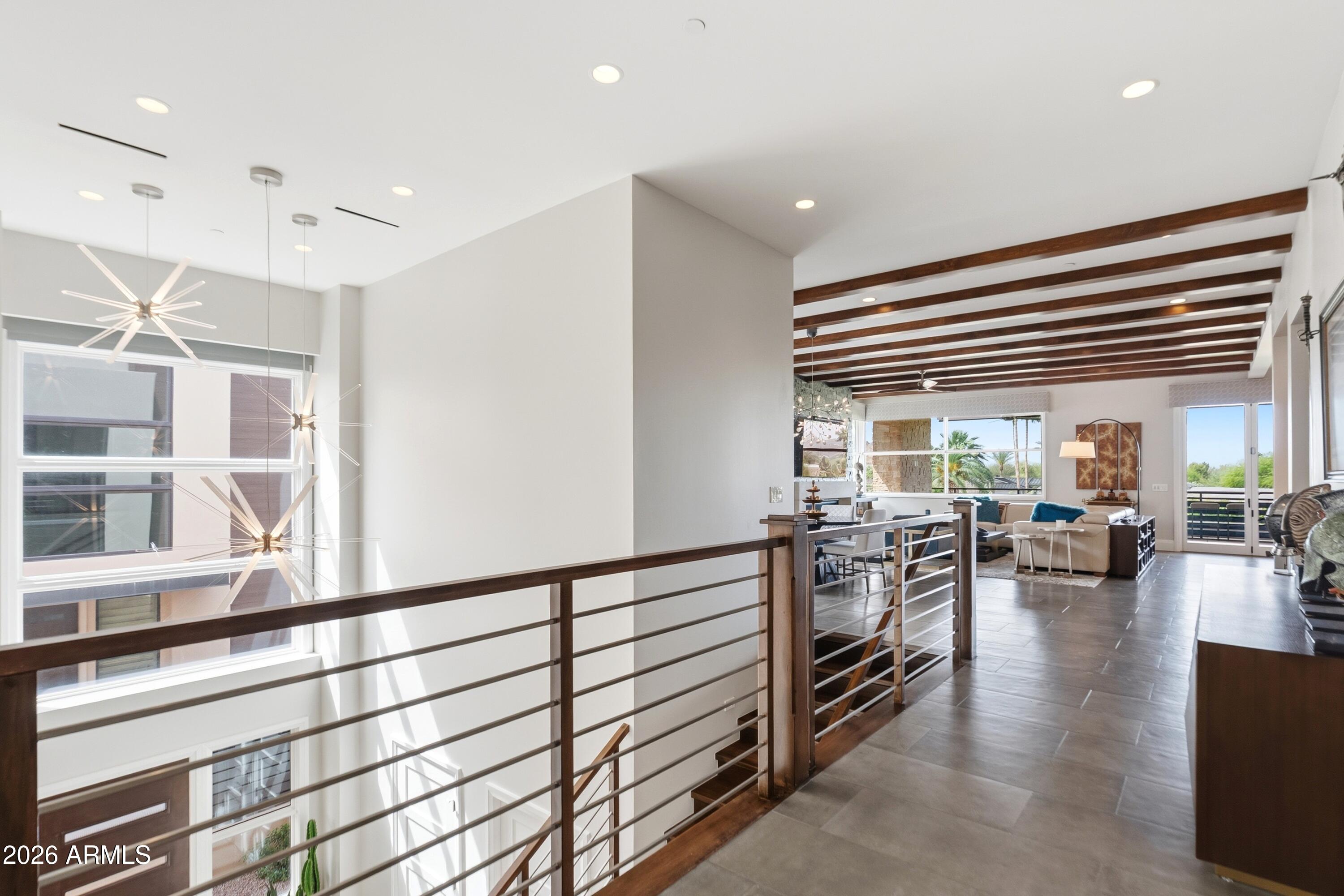 6180 N LAS BRISAS Drive