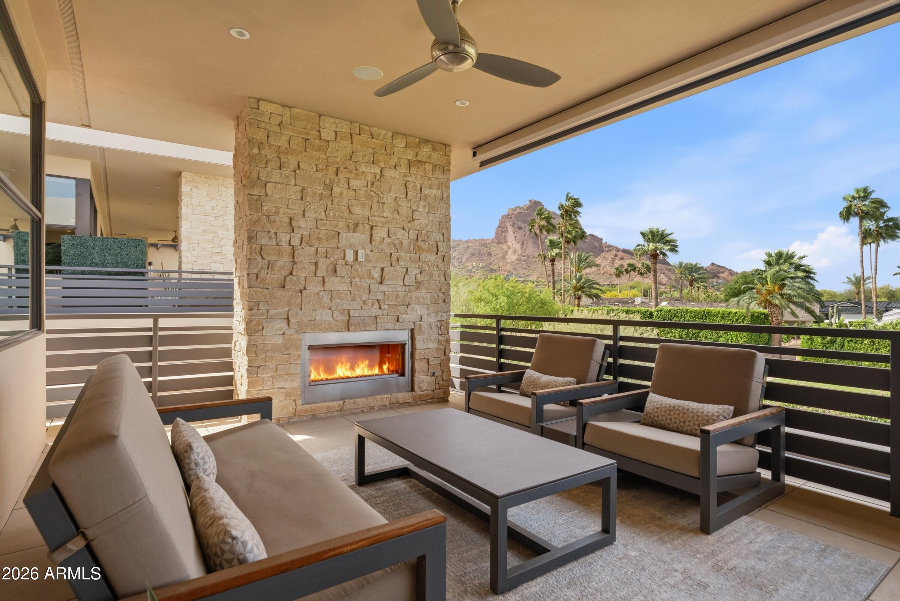 6180 N LAS BRISAS Drive