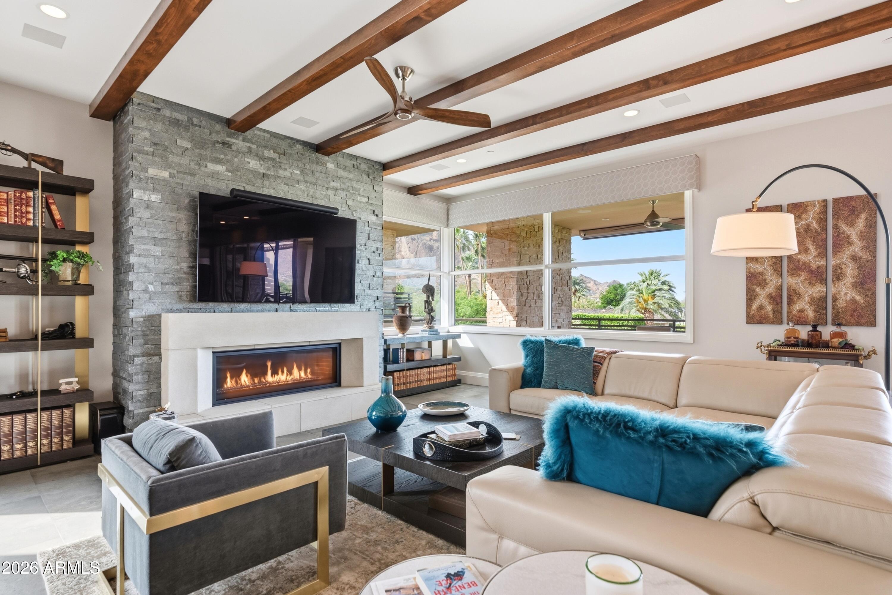 6180 N LAS BRISAS Drive