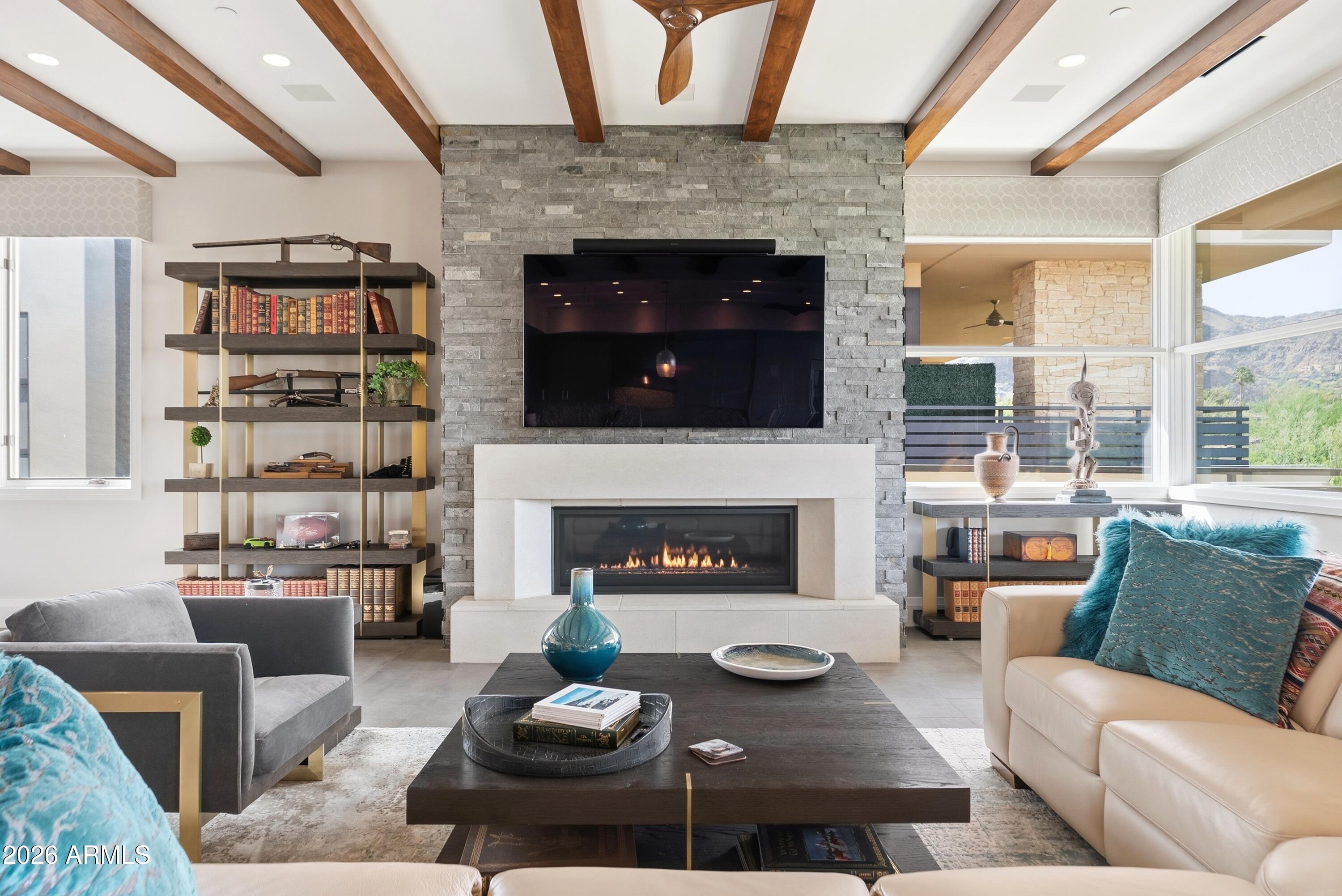 6180 N LAS BRISAS Drive