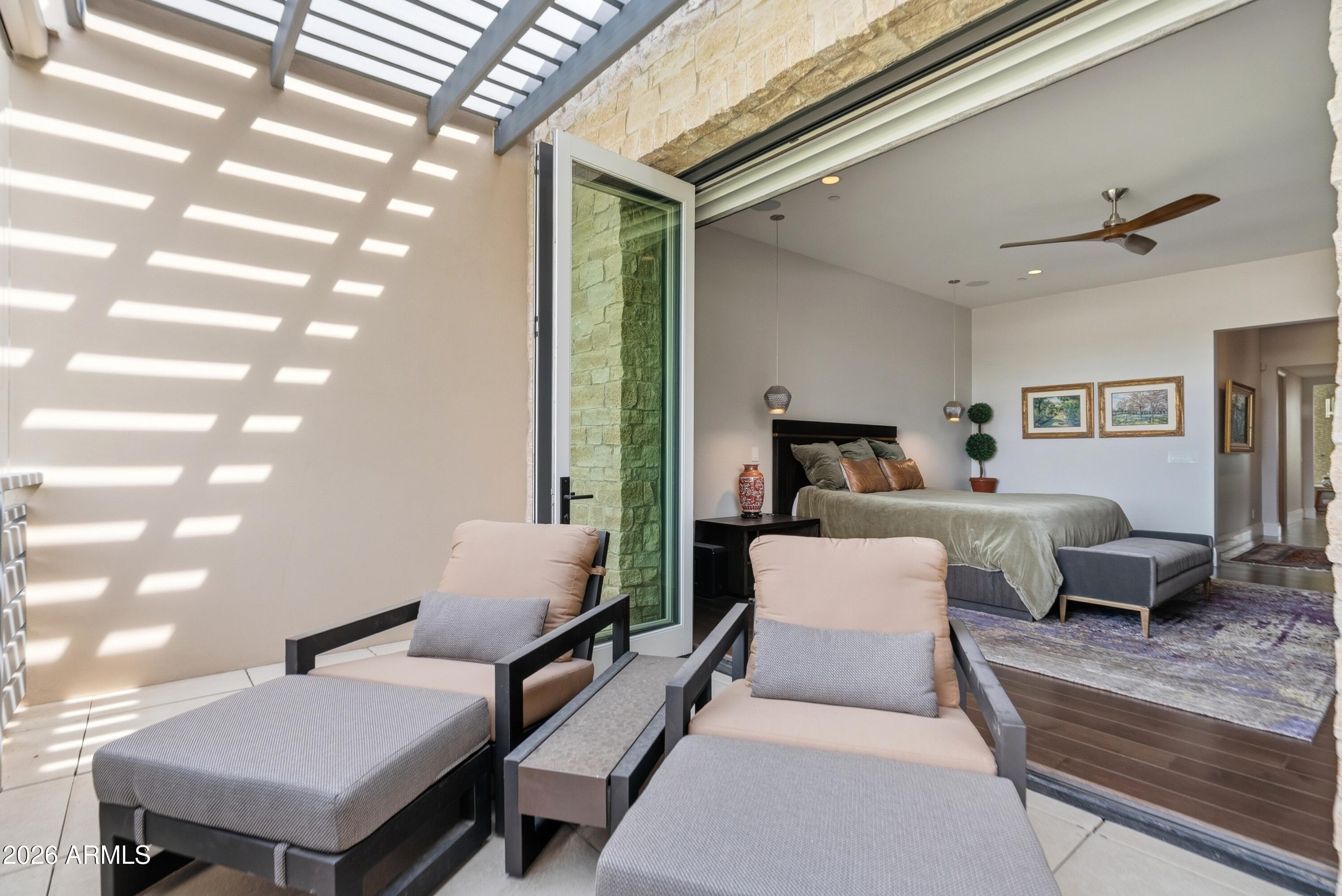 6180 N LAS BRISAS Drive