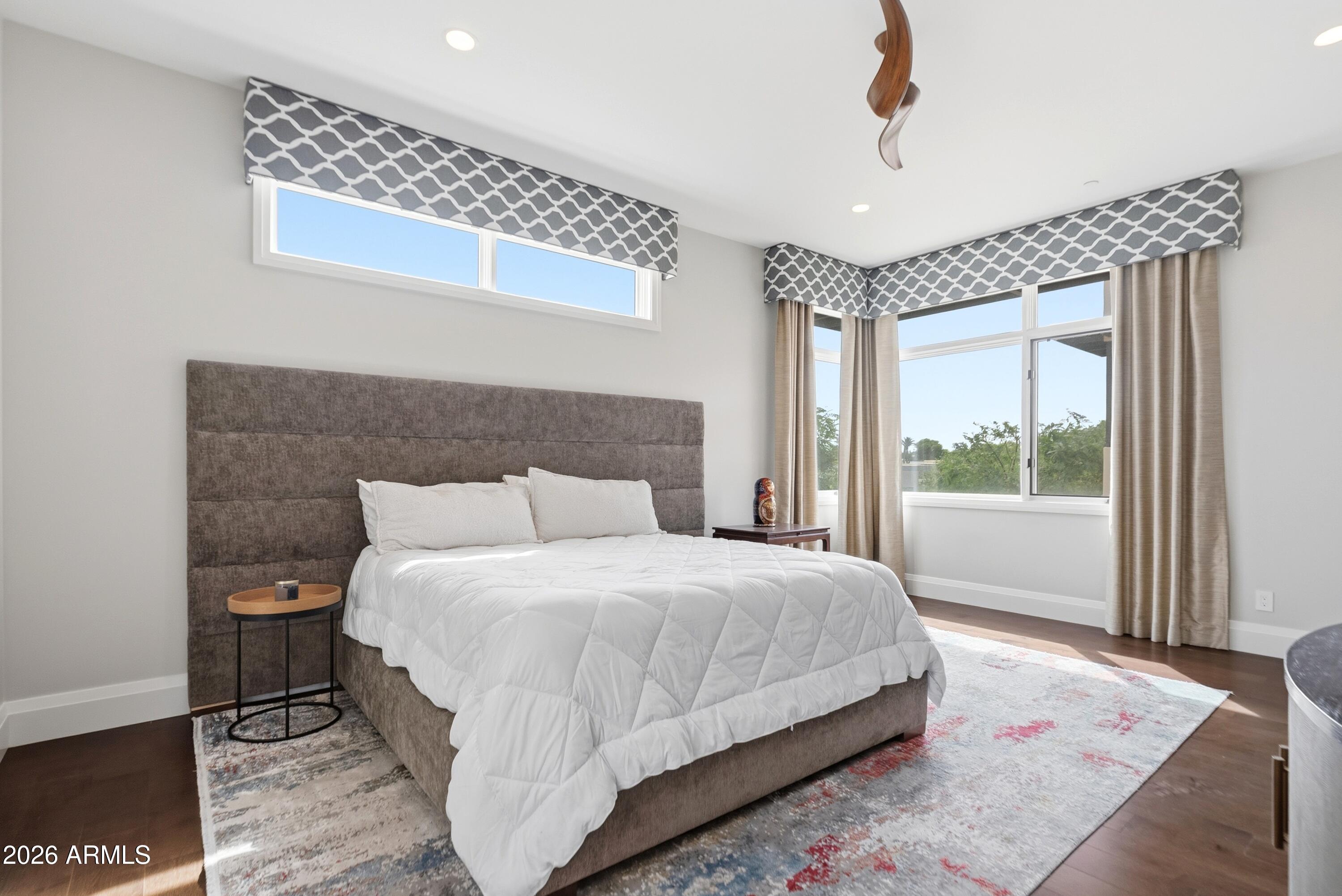 6180 N LAS BRISAS Drive