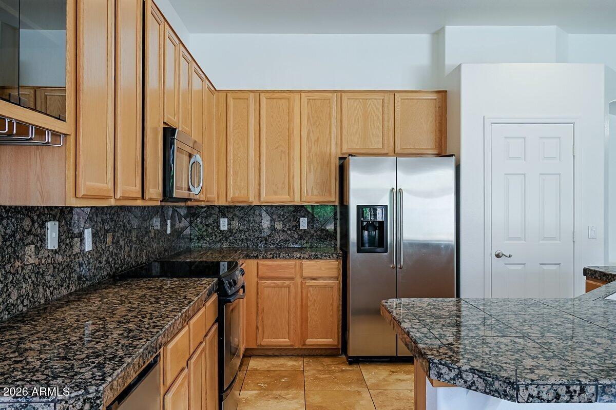4254 E MOLLY Lane