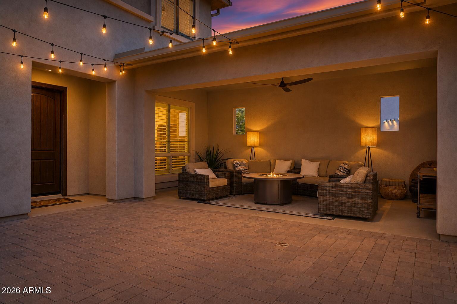 2905 E LOS GATOS Drive