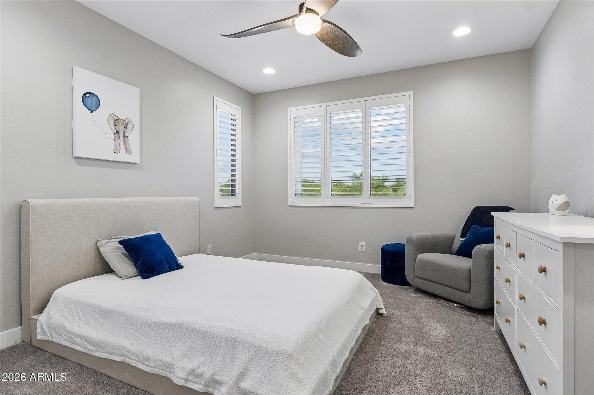 2905 E LOS GATOS Drive