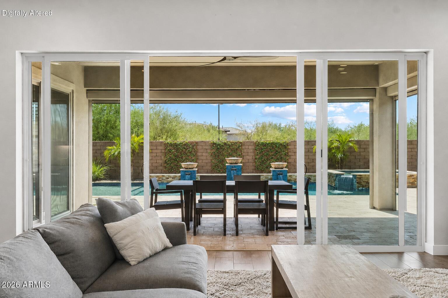 2905 E LOS GATOS Drive