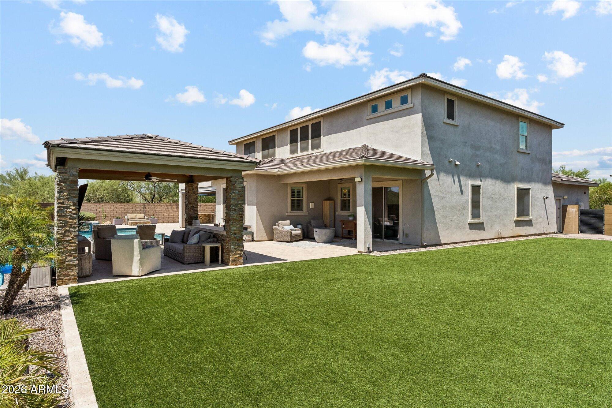 2905 E LOS GATOS Drive