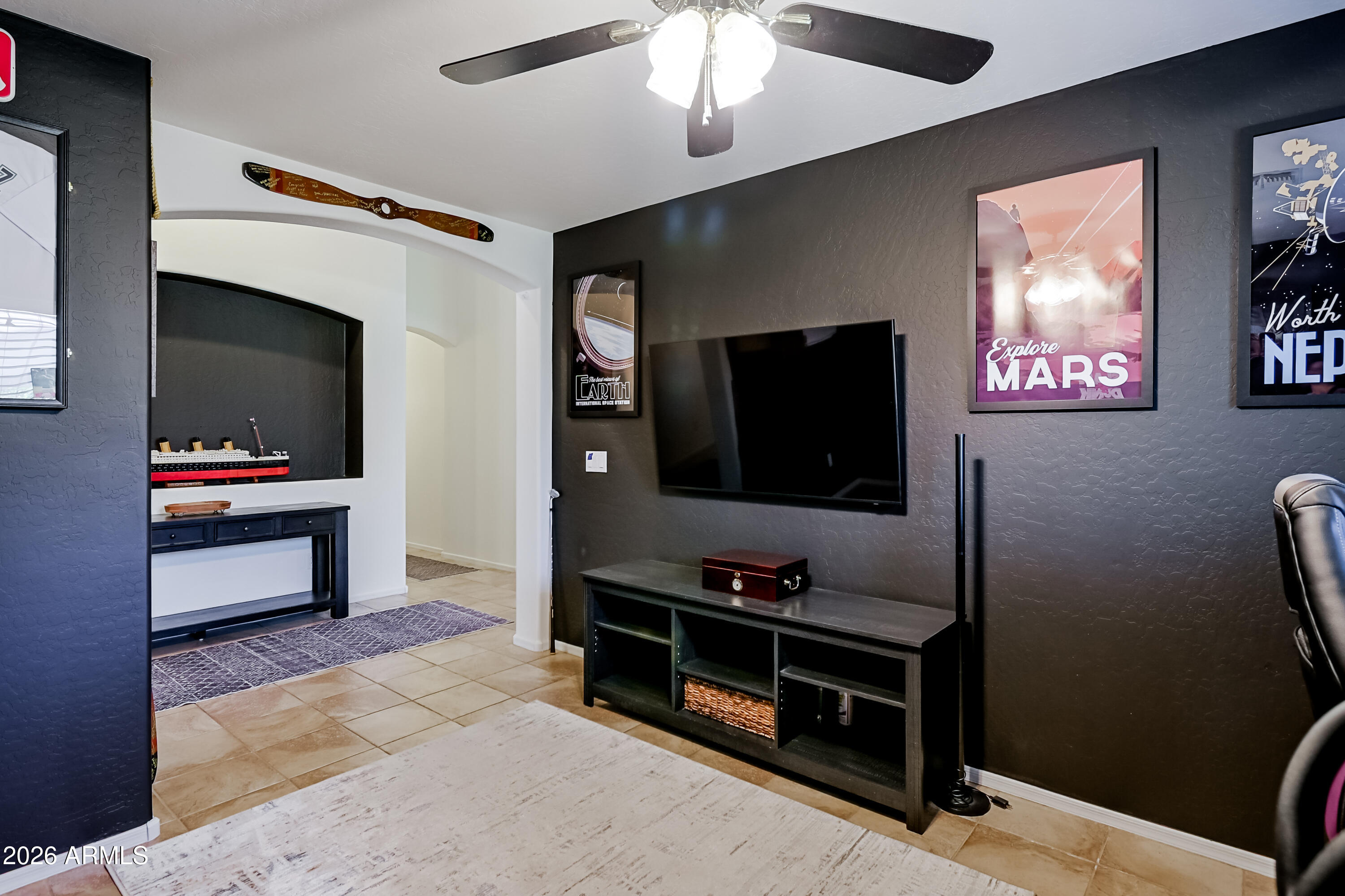 15276 W LAUREL Lane